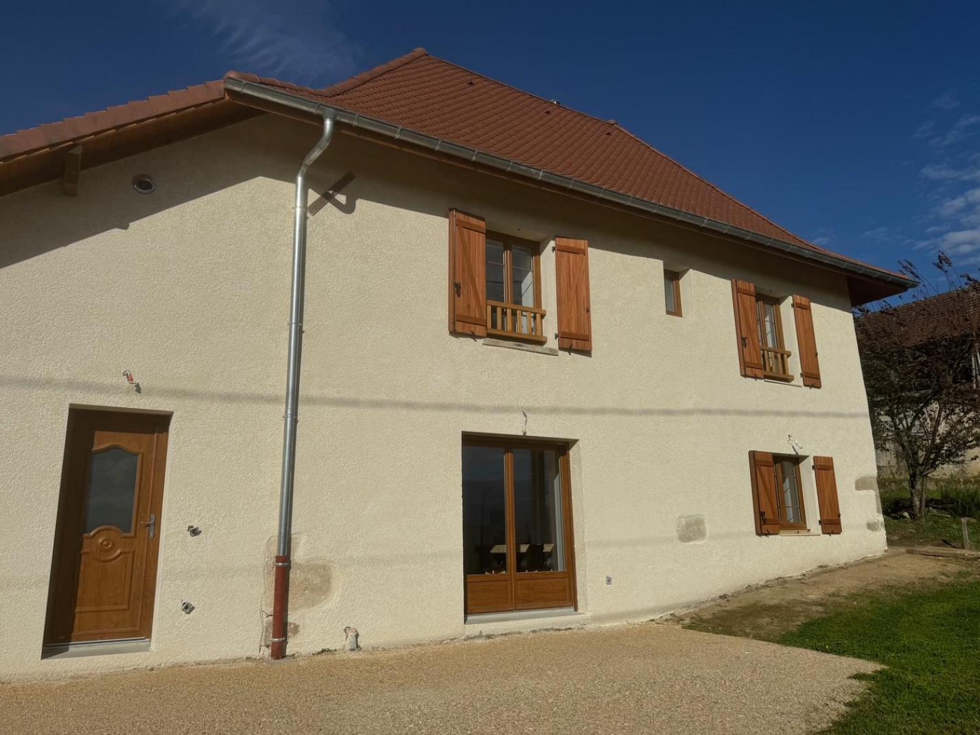 Maison Leonora Saint-Genix-sur-Guiers Екстериор снимка